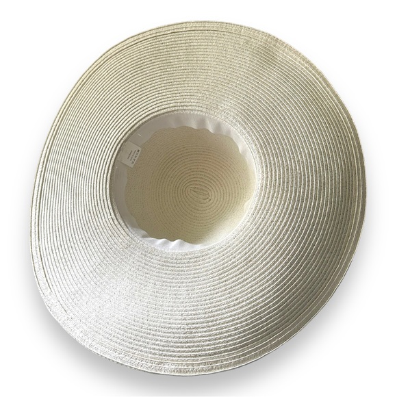 White wide brim hat with black tie - Picture 2 of 5